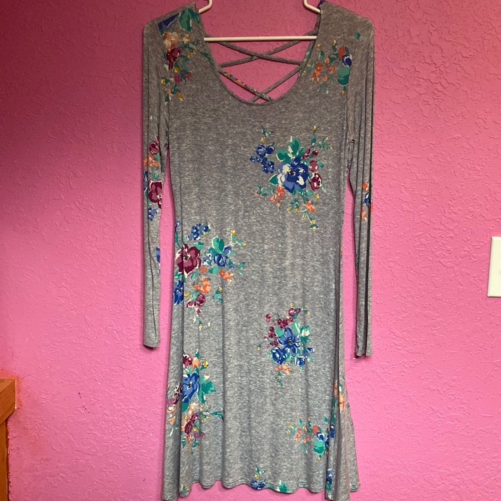 Size S grey long sleeve dress with blue, purple, and orange flowers on it.